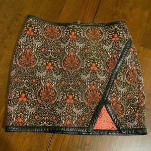 Express Red Patterned Skirt with Front Slit Size 0